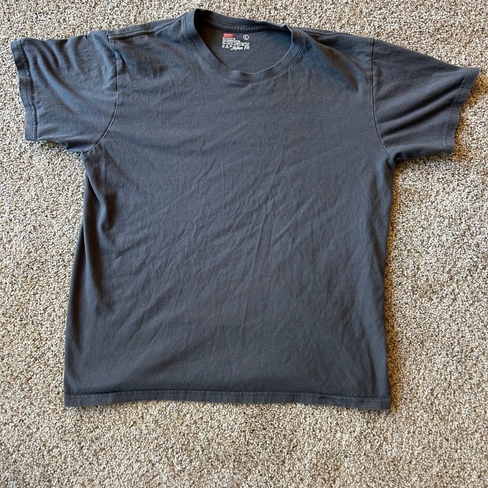 Branch new t-shirt never worn just too big